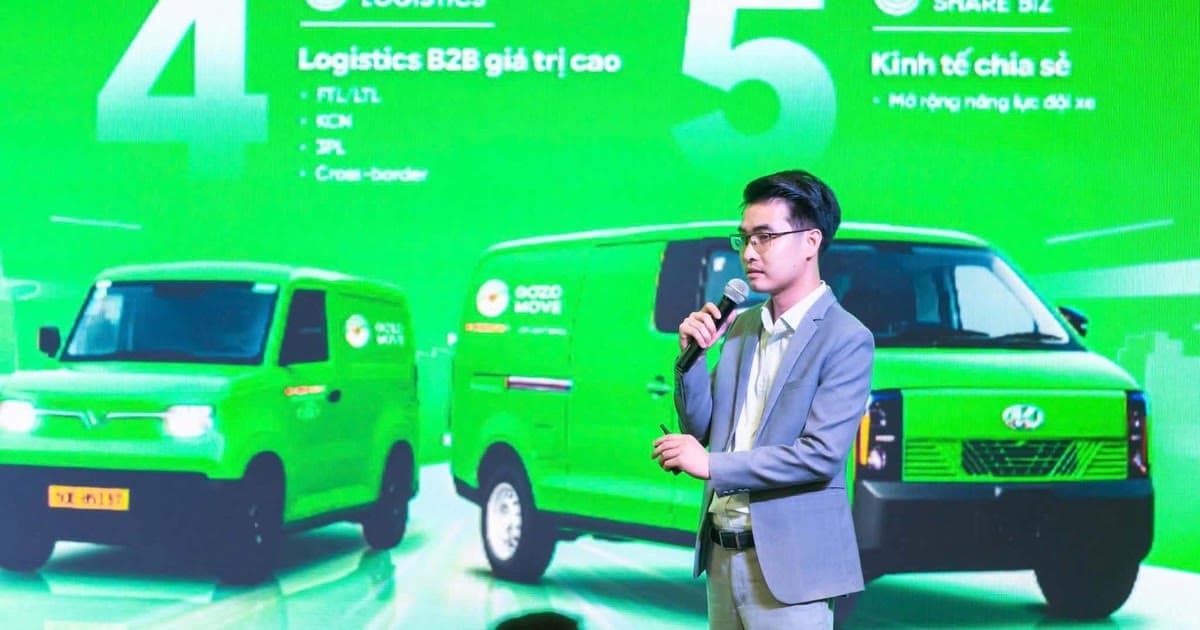 Diễn giả giới thiệu xe điện GOZO Move tại sự kiện