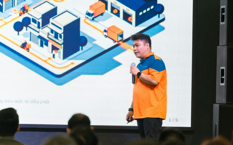 Ông Lê Quang Huy, Trưởng phòng Vận hành Ahamove.